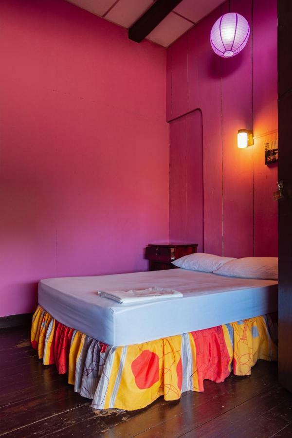 Hostal Lazybones León エクステリア 写真