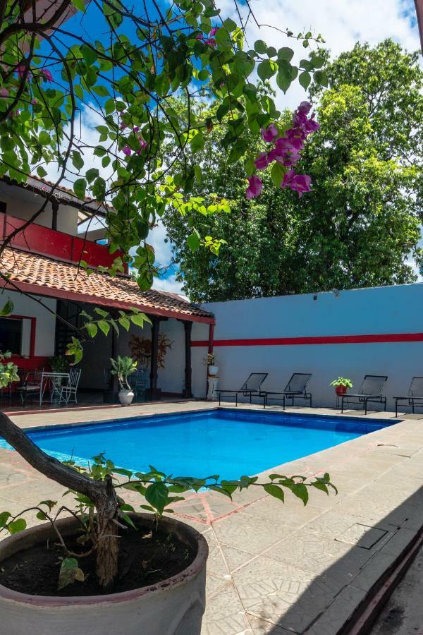 Hostal Lazybones León エクステリア 写真